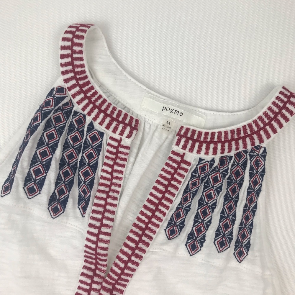 Poema embroidered tank size medium - Picture 2 of 4